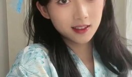 网红吃瓜男扮女装视频播放,网友热议性别界限